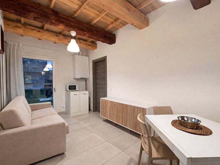 Appartamento bilocale in affitto in Via Otello Putinati, Ippodromo, Ferrara