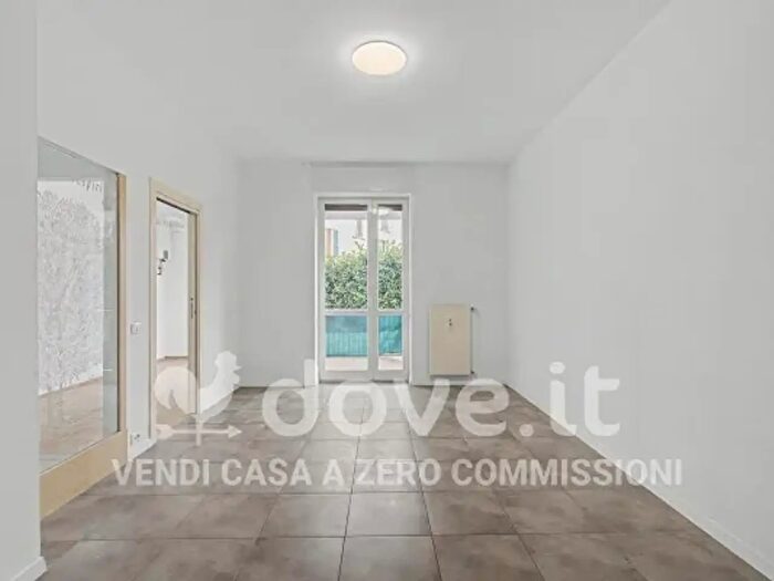 Appartamento bilocale in vendita in Via Lecco, Mozzo