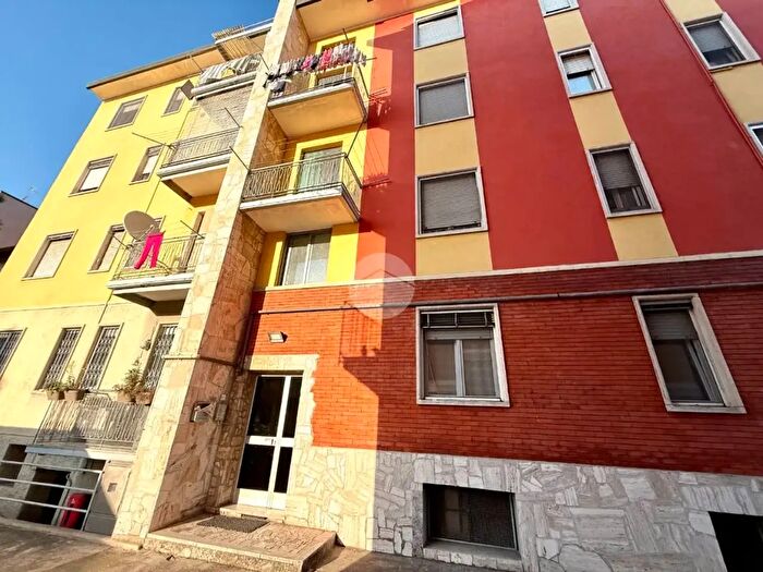 Appartamento bilocale in vendita in Via Giuseppe Garibaldi, Corsico