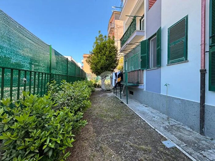 Appartamento quadrilocale in vendita in Via Leonardo da Vinci, Viterbo