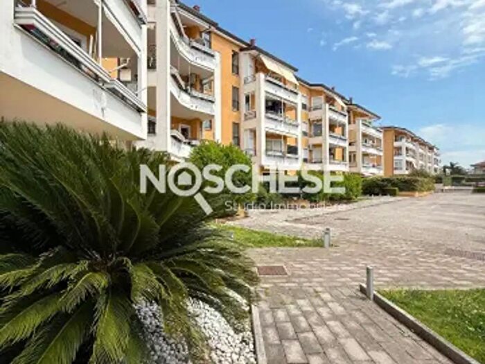 Appartamento trilocale in vendita in Via Toscana, Montecorvino Pugliano