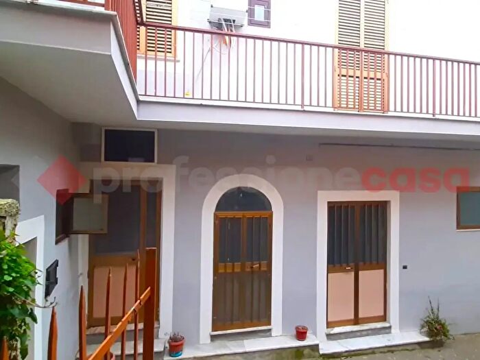 Casa trilocale in vendita in Via San Francesco, Mercato San Severino