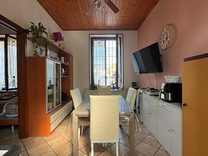 Appartamento bilocale in vendita in Via IV Novembre, Gessate