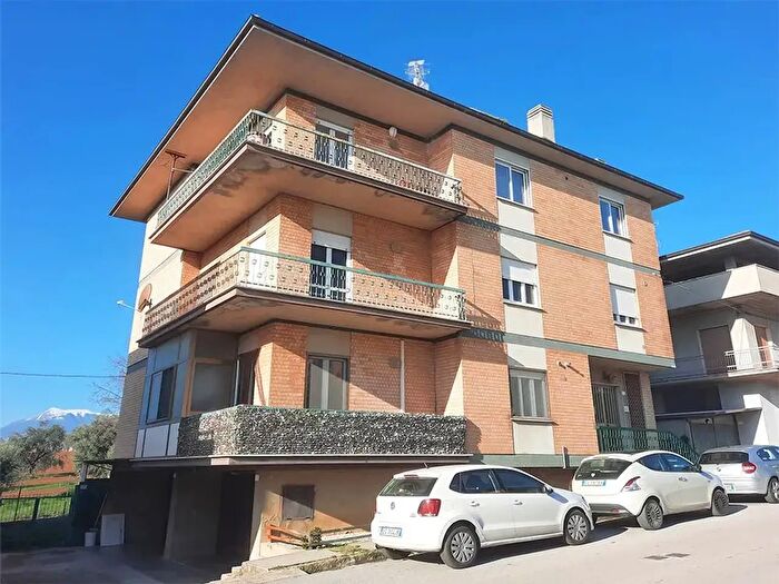 Appartamento quadrilocale in vendita in Via Michelangelo, Nereto