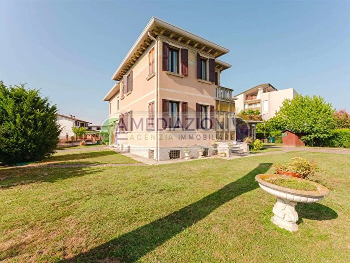 Casa con 8 locali in vendita in Via Boldani, Mira