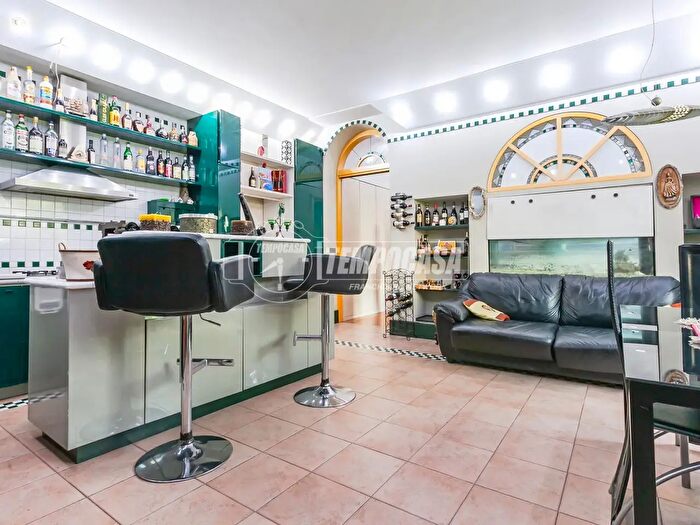 Appartamento trilocale in vendita in Via Cesare Brivio, Milano