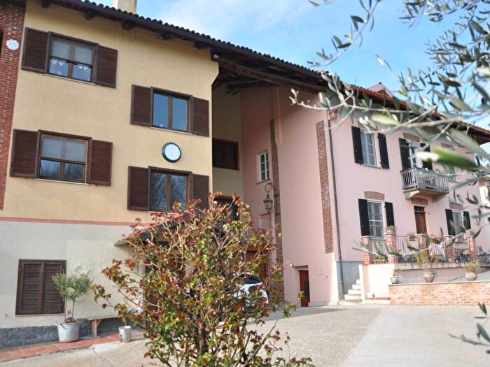 Appartamento trilocale in affitto in Via Casa Verde, Pino Torinese