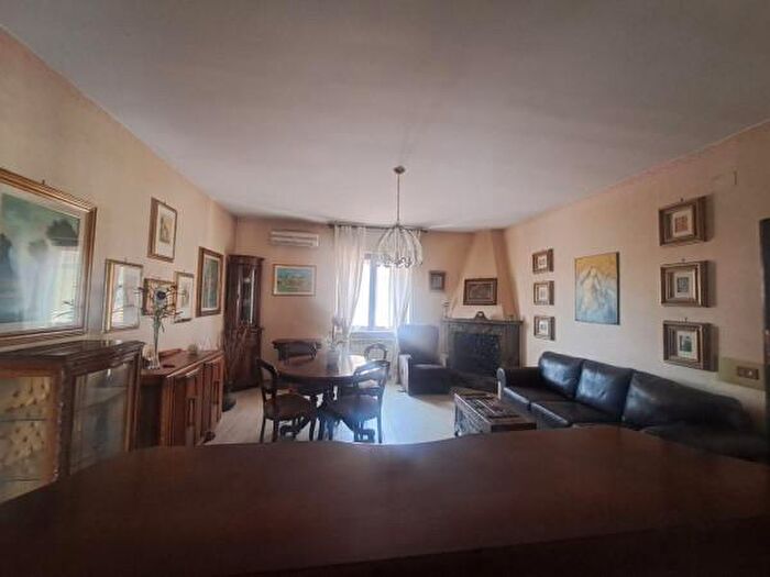 Appartamento con 5 locali in vendita in Via Roberto Paribeni, Roma