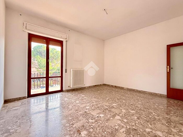 Appartamento quadrilocale in vendita in Via Emidio Luzi, Ascoli Piceno