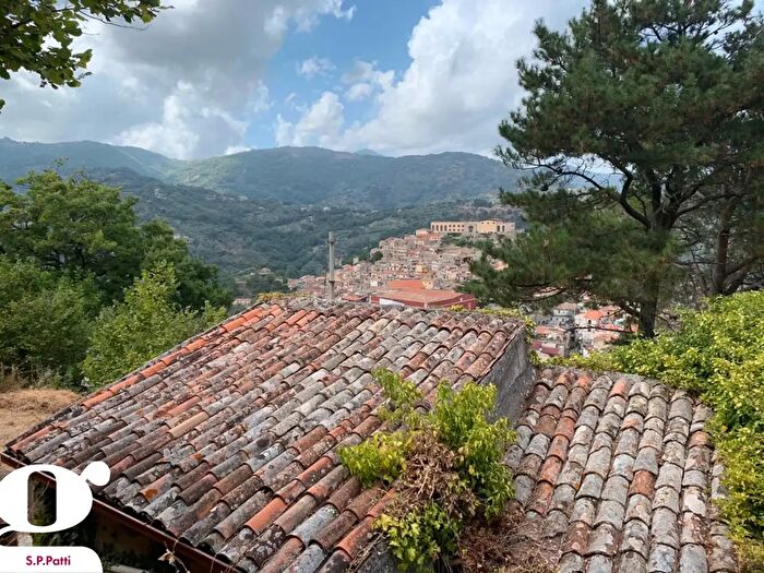 Casa trilocale in vendita in Contrada Savari, San Piero Patti