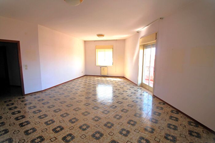 Appartamento quadrilocale in vendita in Viale Tica, Siracusa