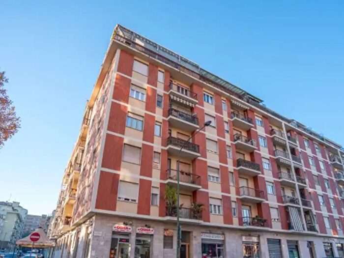 Appartamento trilocale in vendita in Via Castelgomberto, Torino