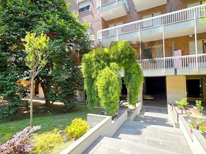 Appartamento con 6 locali in vendita in Corso Montecucco, Torino