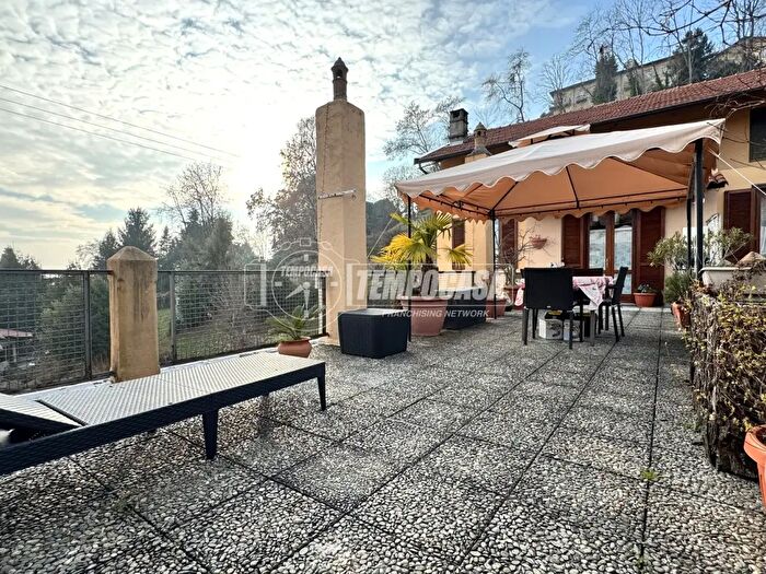 Appartamento quadrilocale in vendita in Via Quintino Sella, Biella