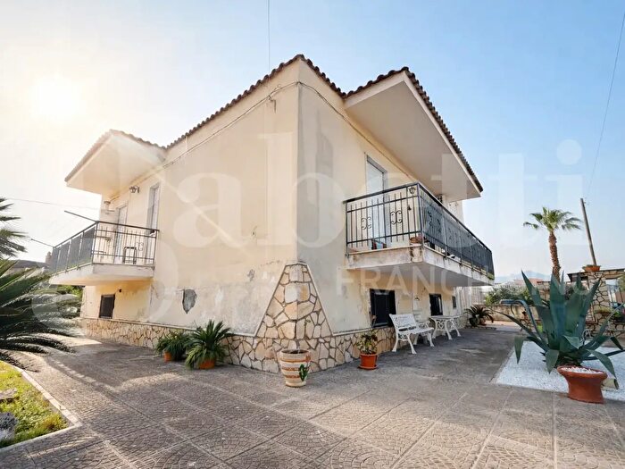 Casa trilocale in vendita in Via Mortellari Snc, Scafati