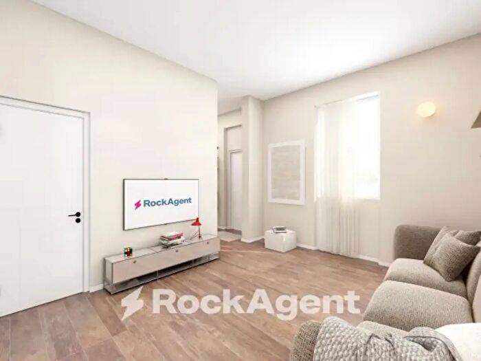 Casa con 5 locali in vendita in Via XXV Aprile, Mede