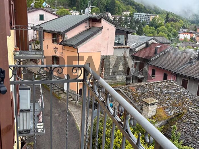 Appartamento con 5 locali in vendita in Via della Rocca, Sestola