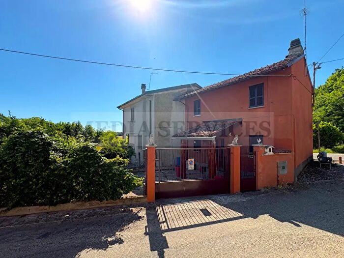 Casa trilocale in vendita in Via Agogna N, Sannazzaro De' Burgondi