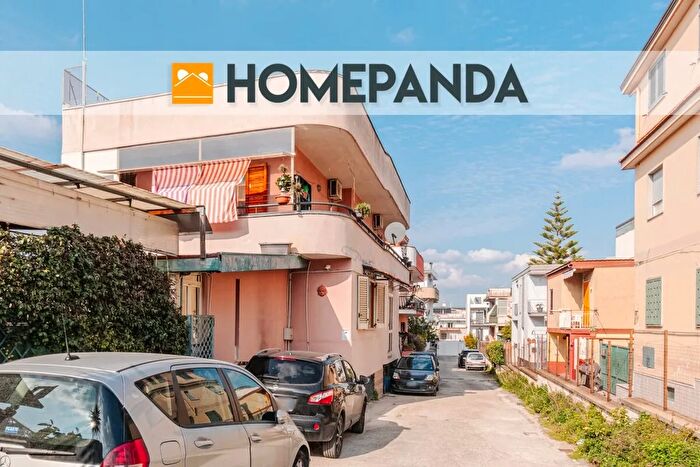 Casa con 6 locali in vendita in Via IX Maggio, Castello Di Cisterna