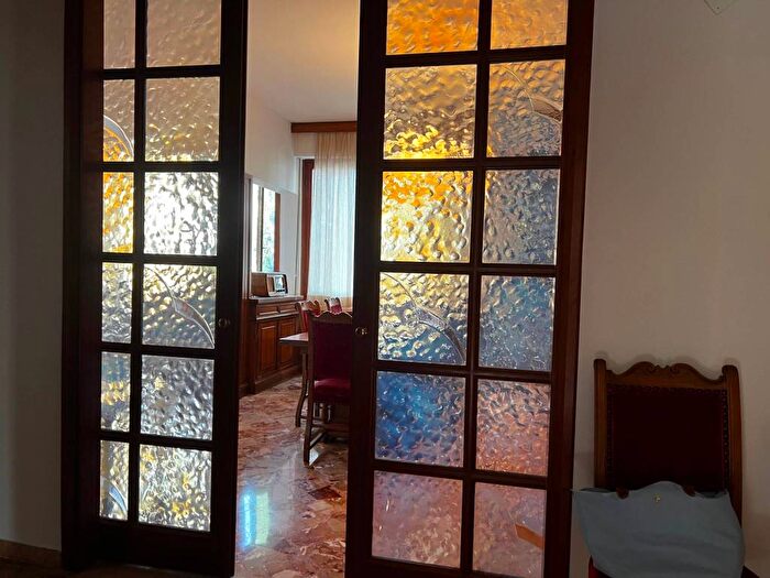 Appartamento con 6 locali in affitto in Via Aretina, Rovezzano, Firenze