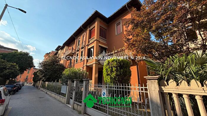 Appartamento quadrilocale in vendita in Appartamento Via Caprera, Verona