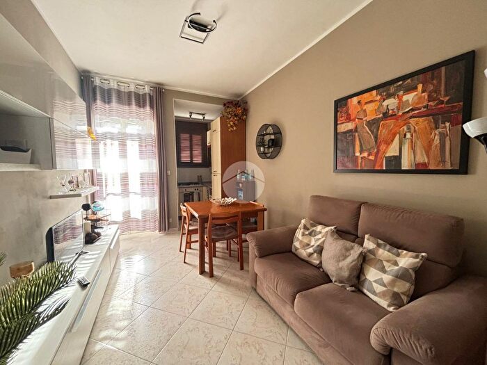 Appartamento trilocale in vendita in Via Leonardo Fea, Torino