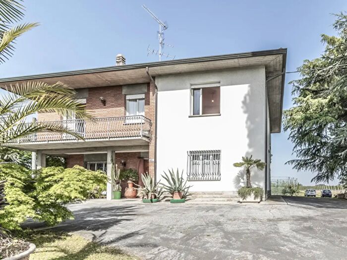 Casa con 6 locali in vendita in Via Casolana, Castel Bolognese