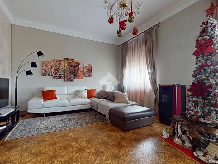 Casa quadrilocale in vendita in Via Spirito Santo, Oria