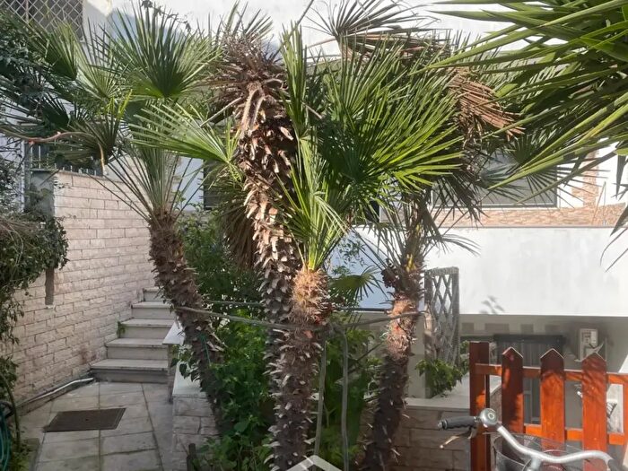 Casa quadrilocale in vendita in Via Giovan Leonardo Marugi, Lecce