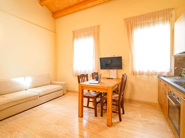 Appartamento bilocale in affitto in Vicolo Stefano Zenari, Centro, Soave