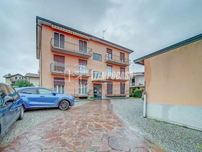 Appartamento trilocale in vendita in Via Antonio Gramsci, Cardano Al Campo