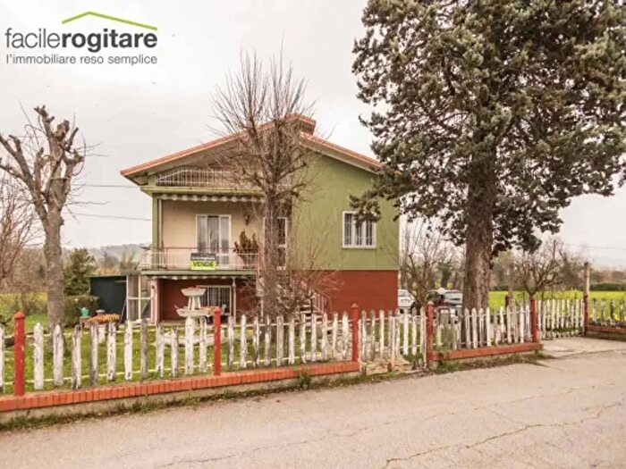 Casa con 6 locali in vendita in Strada Ferrata, Gabicce Mare