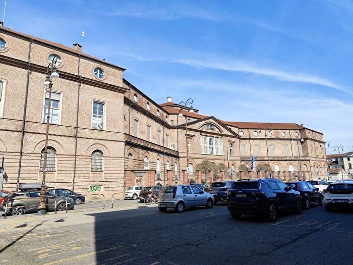 Appartamento bilocale in affitto in Via Santa Chiara, Quadrilatero Romano, Torino