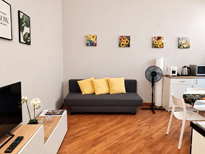 Appartamento bilocale in affitto in Via Rovereto, Rovereto, Milano