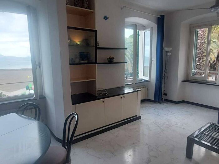 Appartamento quadrilocale in affitto in Centro, Sestri Levante