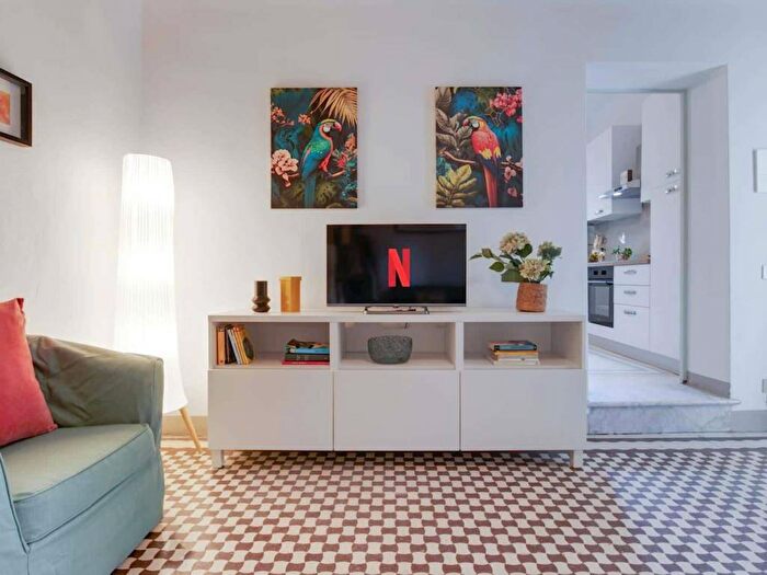 Appartamento trilocale in affitto in Via Sant'Apollonia, Santa Maria, Pisa