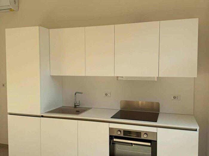 Appartamento bilocale in affitto in Via Cusani, Cadorna Castello, Milano