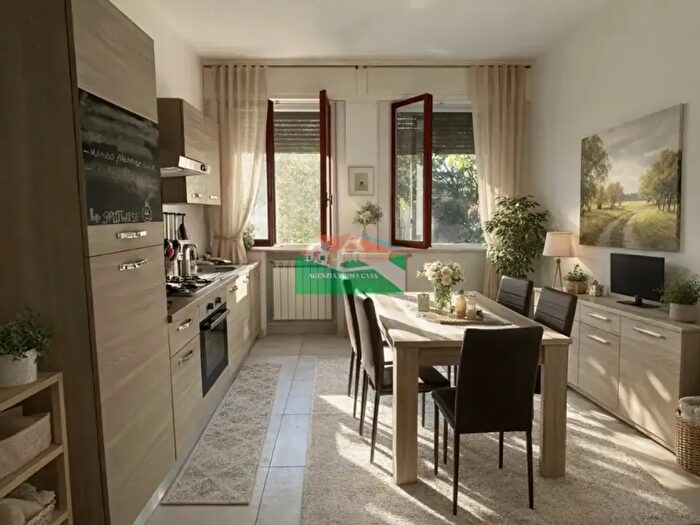 Appartamento con 5 locali in vendita in Via Tombesi dallOva, Ravenna