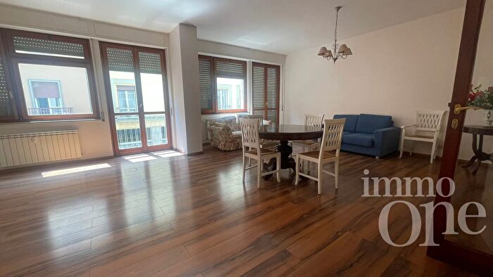 Appartamento con 6 locali in vendita in Livorno