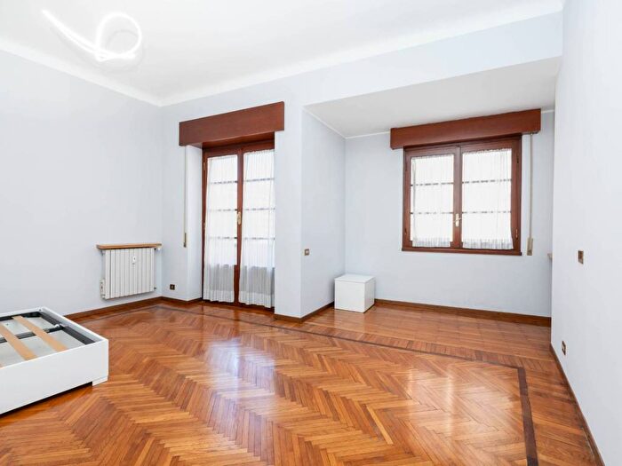 Appartamento quadrilocale in affitto in Piazzale Istria, Maggiolina, Milano
