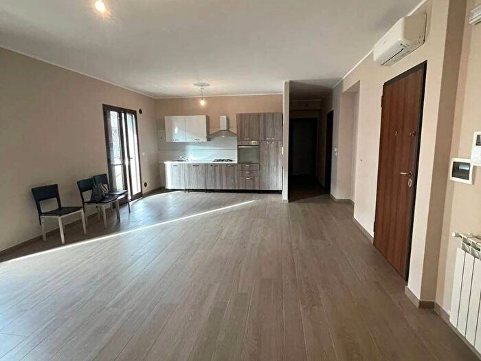 Appartamento trilocale in affitto in Via Guido Miggiano No Number, Pineta Zerbi, Reggio Calabria