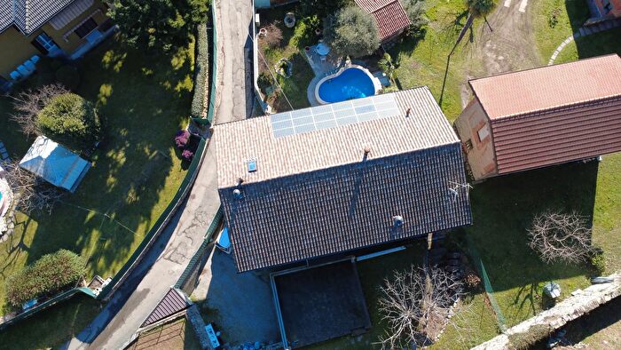 Casa con 8 locali in vendita in Via Poligono, Varese