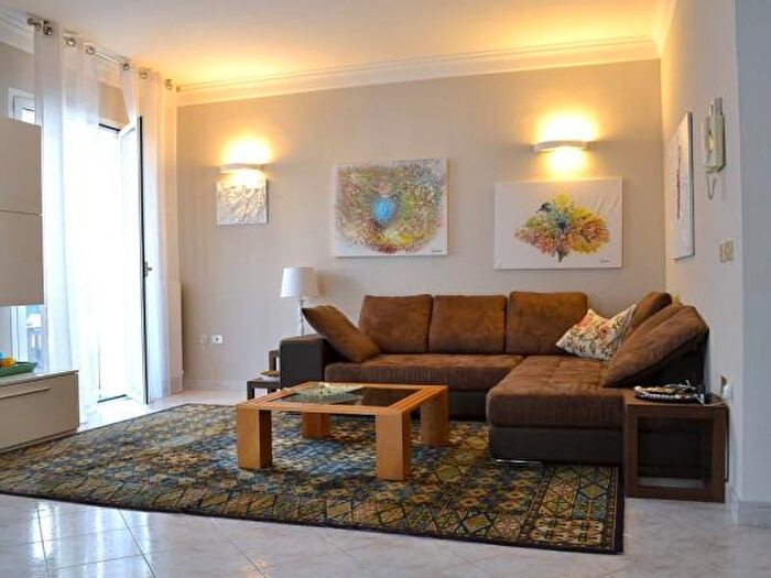 Appartamento con 5 locali in affitto in Viale Dante, Riccione