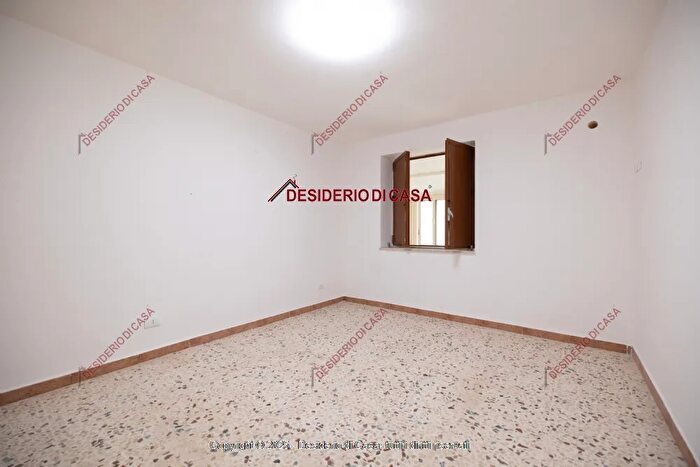 Appartamento trilocale in vendita in Via Palermo San Nicola lArena Pa Italia, Trabia