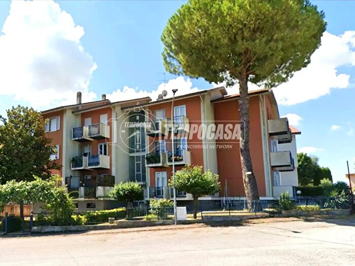 Appartamento con 5 locali in vendita in Via Piana di Cardinale, Monte San Vito