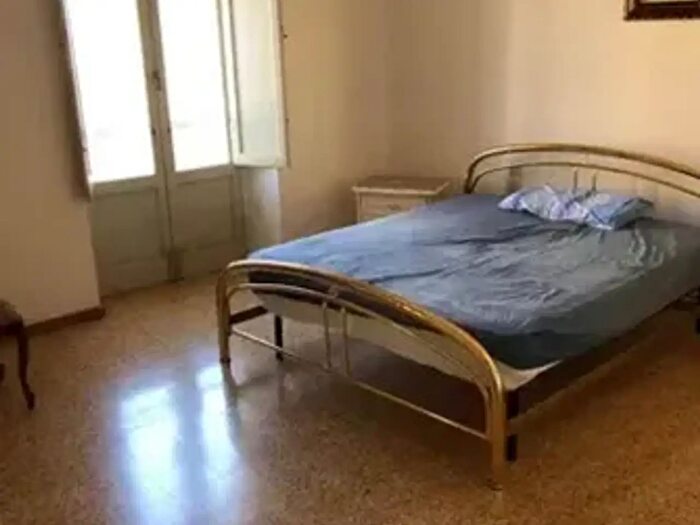 Appartamento con 6 locali in vendita in Via Beniamino Piercy, Macomer