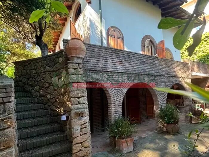Casa con 13 locali in vendita in Via Livorno, Rosignano Marittimo