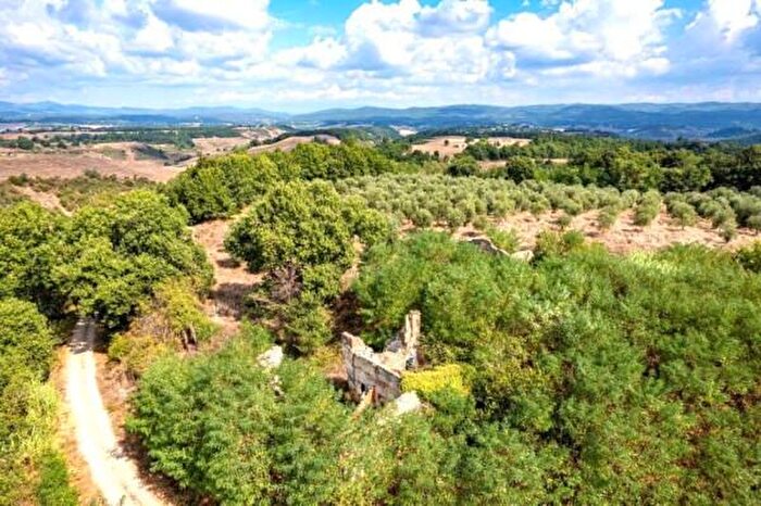 Casa con 6 locali in vendita in Monte Sante Marie Km, Asciano