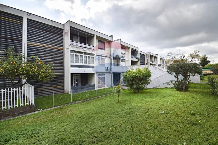 Appartamento con 7 locali in vendita in Viale Castagnola, Catania