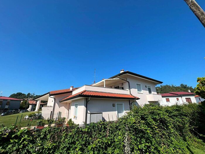 Appartamento trilocale in affitto in Via Piero Maroncelli, Caiello, Gallarate